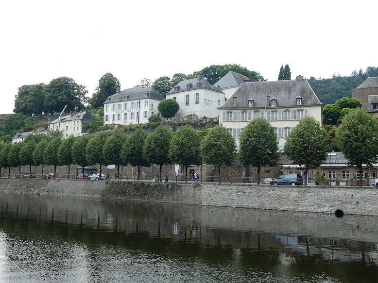 Houses along the Semois
