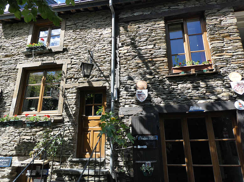 Façade, Ruelle du Passage