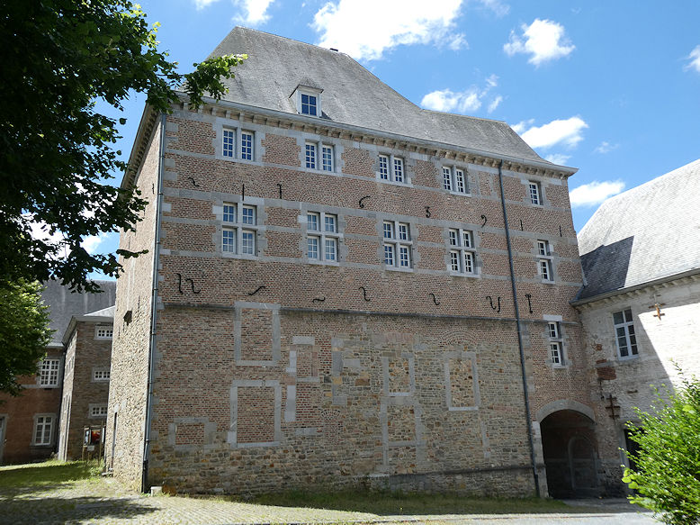 Abbatial buildings