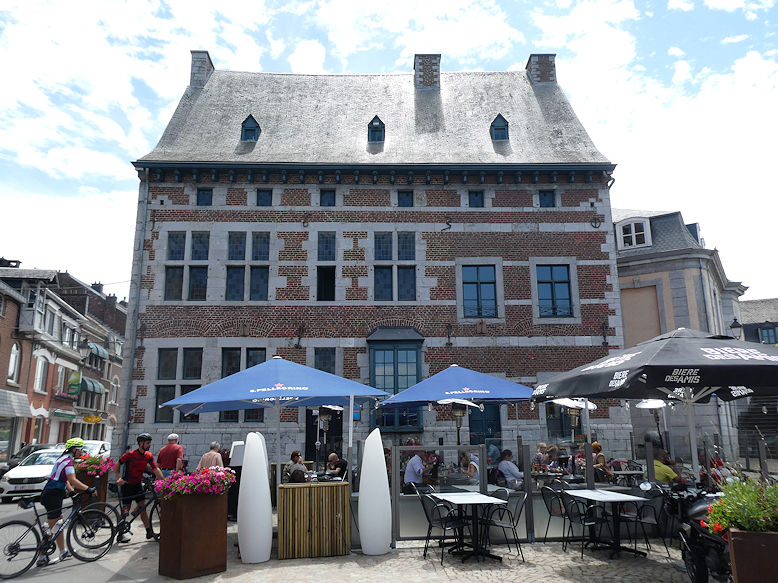 Maison Lebrun on Place du Perron