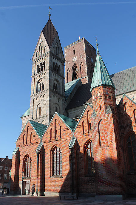 Domkirke