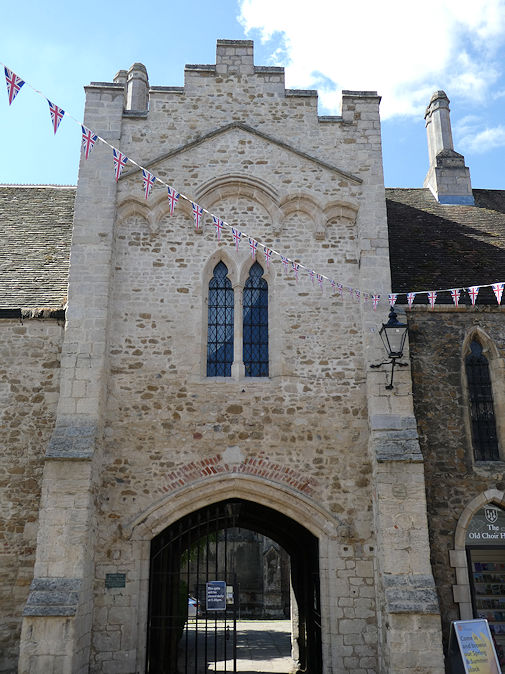 Sacrist's Gate on High Street