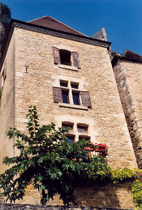 House along Route des Gabarriers