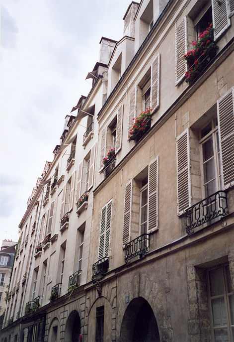 Façades, Rue St-Louis-en-l'Île