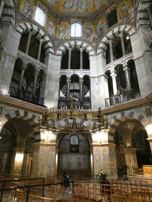 Dom