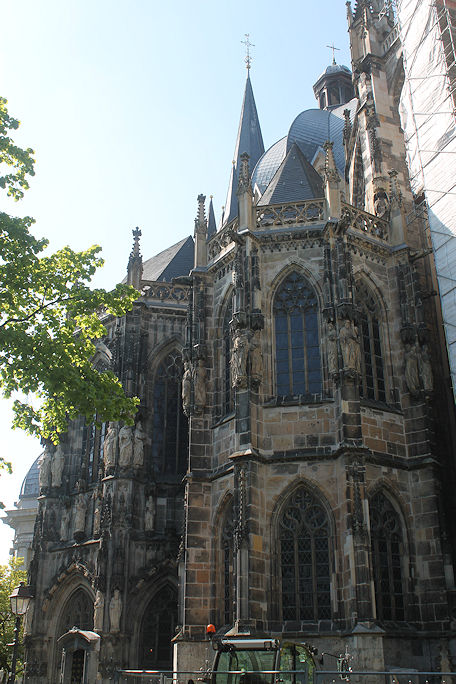 Dom