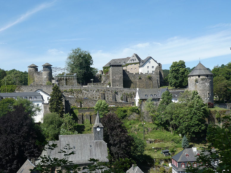 Town and Castle viewed from Kierberg