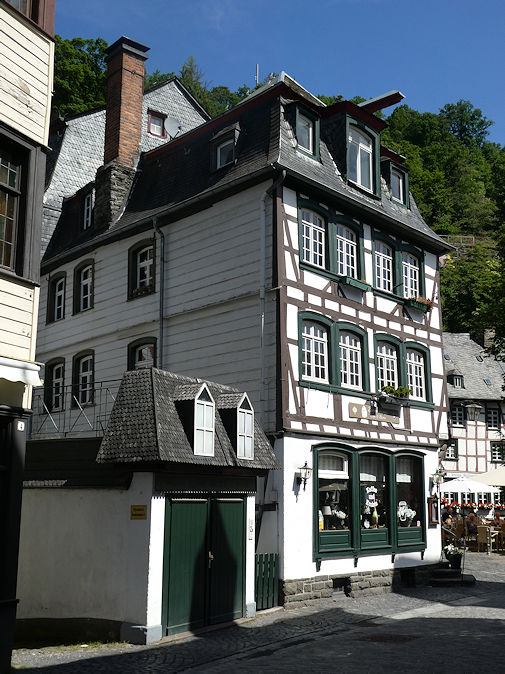 On the corner of Rurstraße & Markt