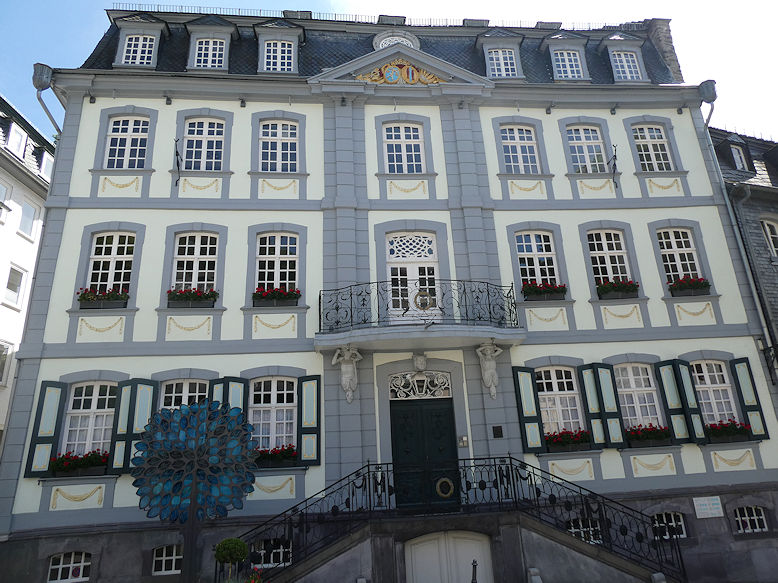 Haus Troistorff, Laufenstraße