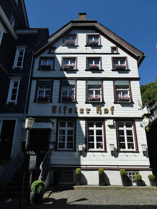 Eifeler Hof, Stadtstraße
