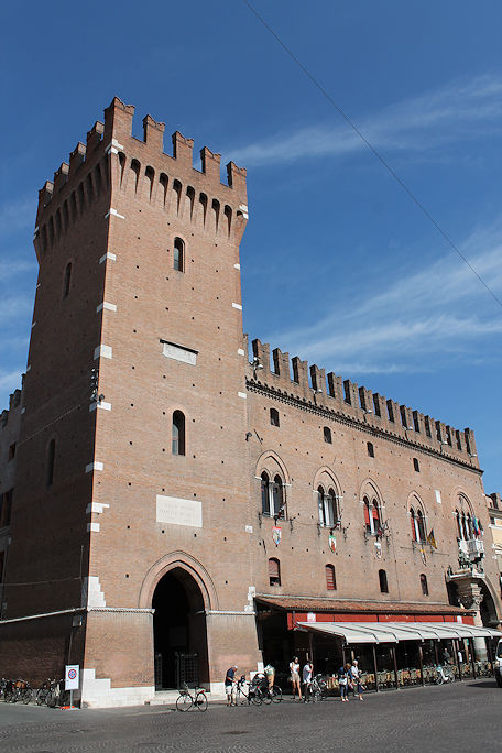 Torre della Vittoria & Palazzo Municipale