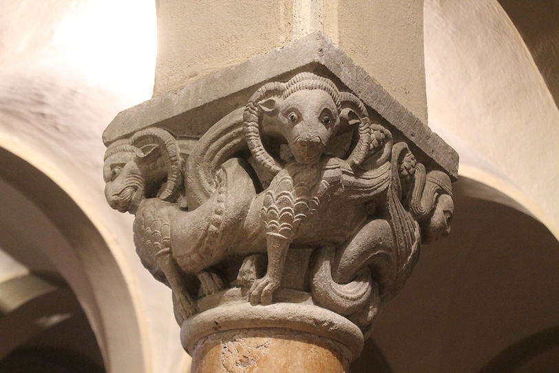 Duomo (Santa Maria Assunta e Santa Giustina Cathedral), crypt, capital