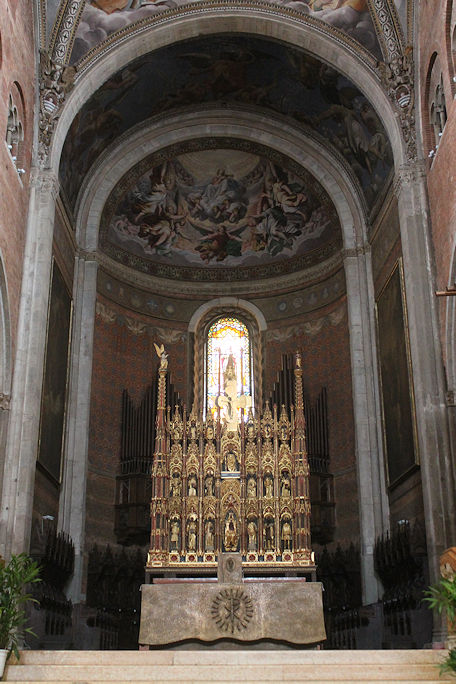 Duomo (Santa Maria Assunta e Santa Giustina Cathedral), choir & altar