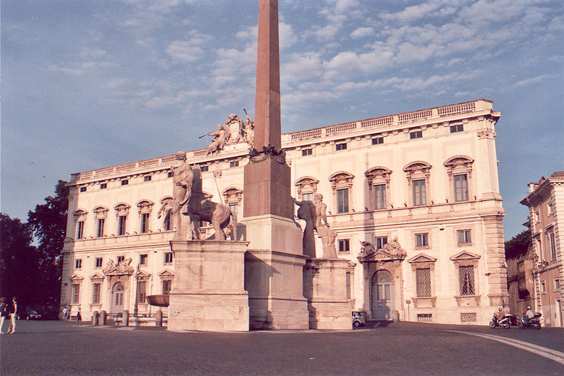 Palazzo della Consulta & Fontana dei Dioscuri