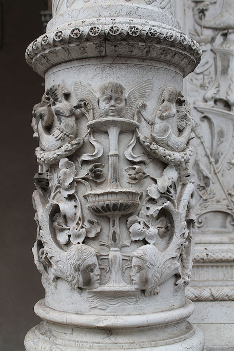 Chiesa di Santa Maria dei Miracoli, façade detail