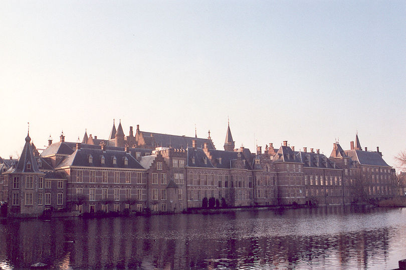 Binnenhof from Hofvijver