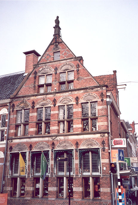 Spilsluizen & Nieuwe Ebbingestraat