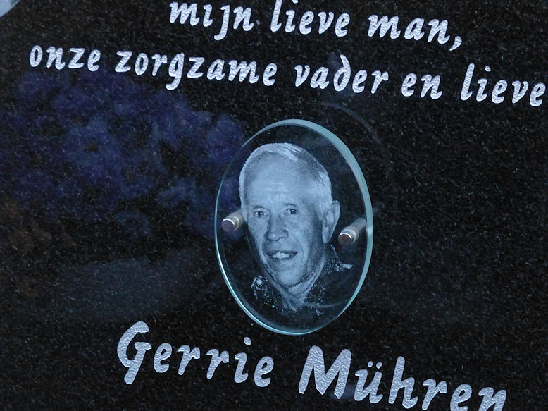 Gerrie Mühren's grave