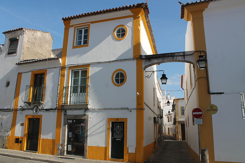 Rua de Serpa Pinto & Rua de Alcoutim