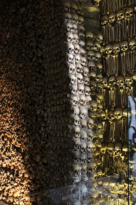 Capela dos Ossos