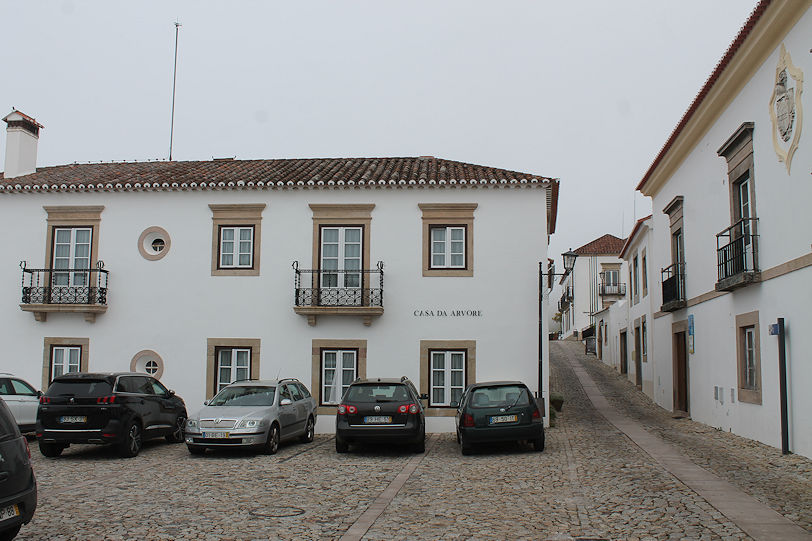 Rua Doutor Matos Magalhães & Largo de Camões