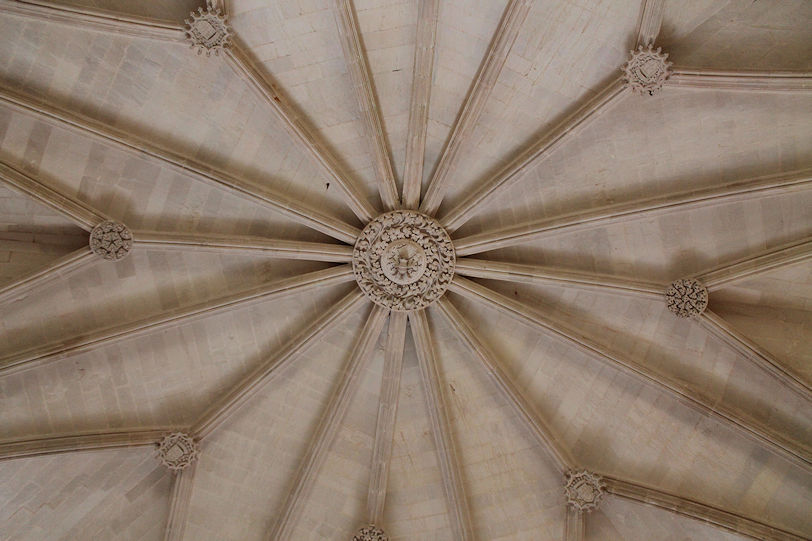 Santa Maria da Vitória Monastery Chapter House