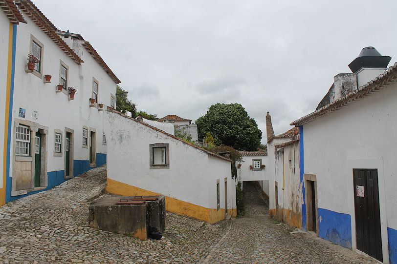 Rua do Jogo da Bola & Largo dos Amorins
