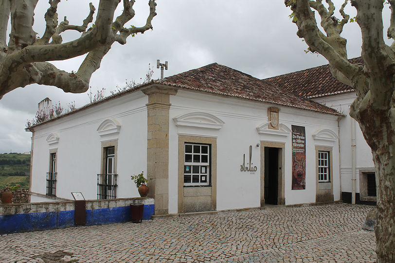 Paços do Concelho on Praça de Santa Maria