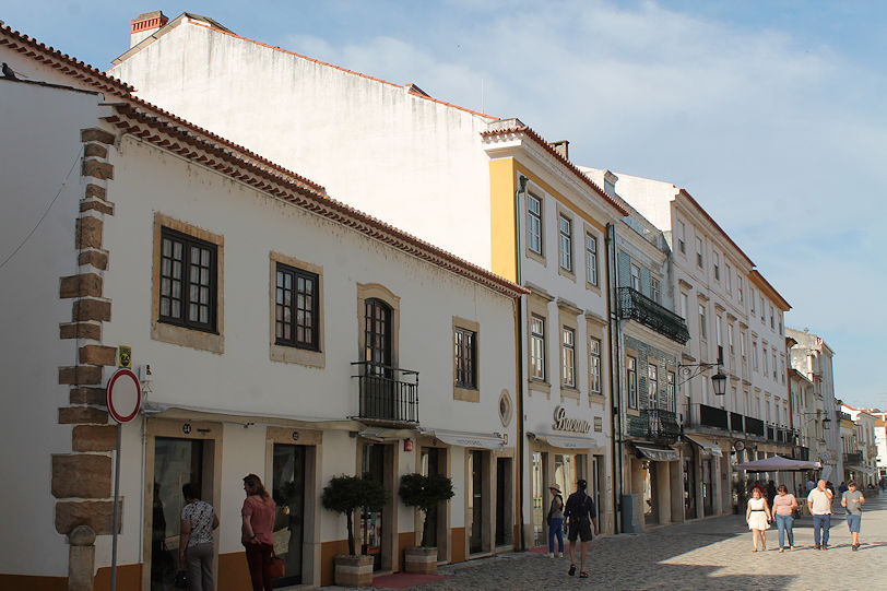Rua de Serpa Pinto