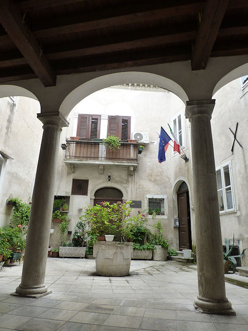 Palača Carli / Palazzo Carli