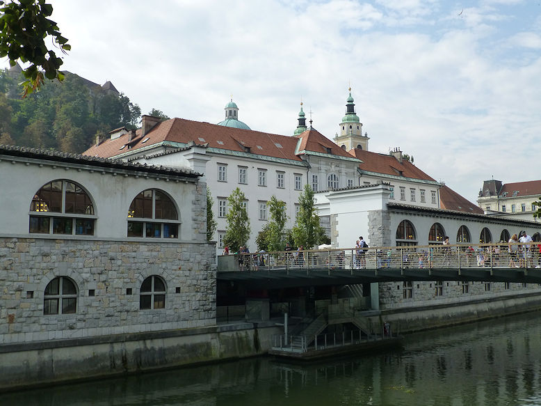 Adamič-Lundrovo nabrežje & Ljubljanica