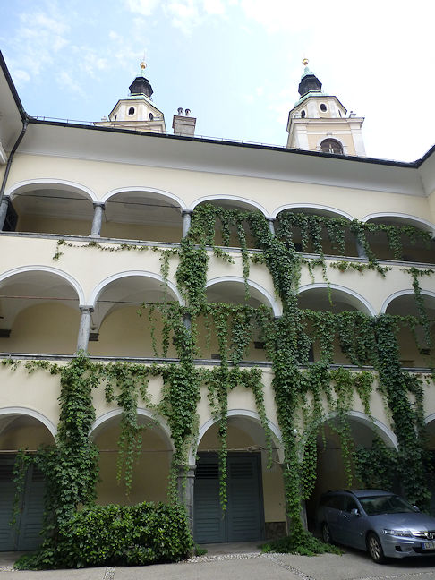 Nadškofija