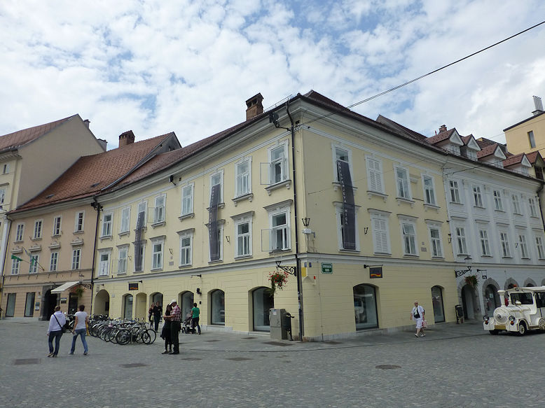 Mestni trg & Stritarjeva ulica