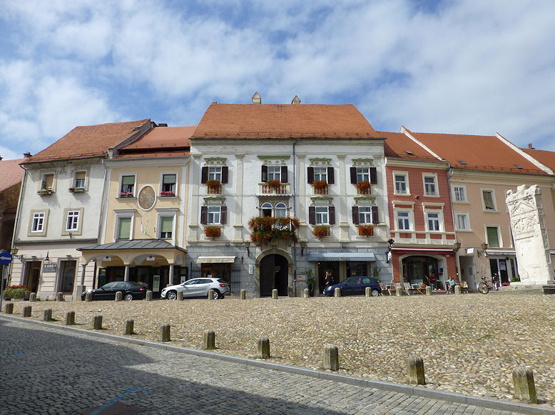 Slovenski trg