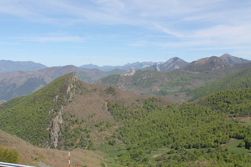 On road from Llánaves de la Reina to Potes