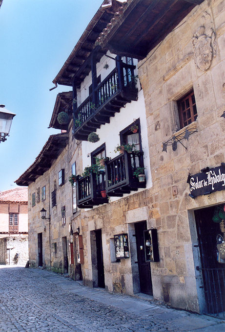 Calle Santo Domingo & Calle de la Carrera