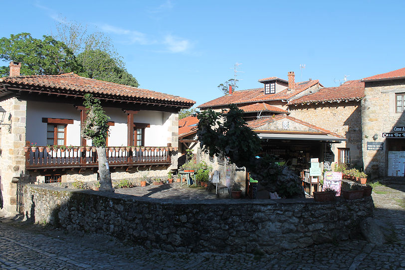 Calle del Racial