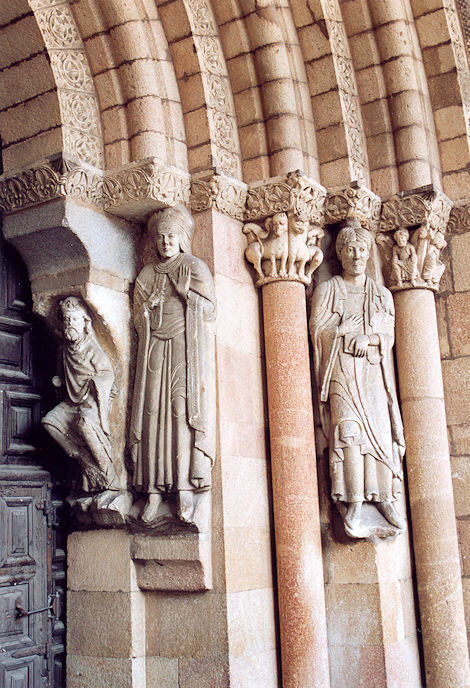 Portal San Vicente