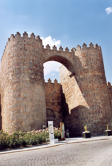 Puerta del Alcázar
