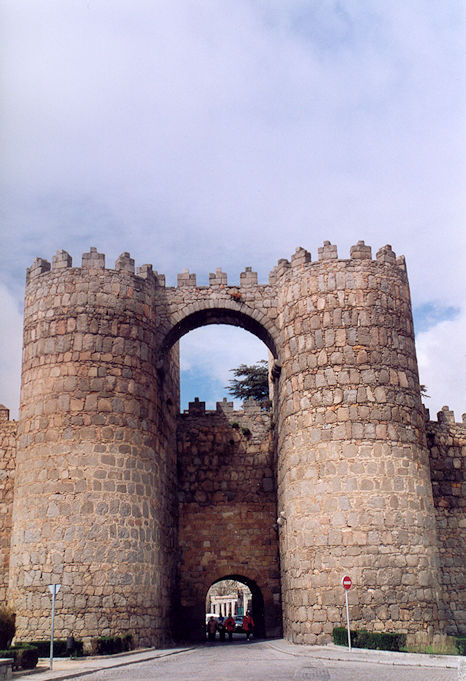 Puerta de San Vicente