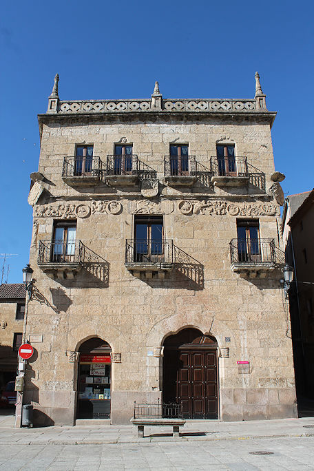 Casa de los Cueto
