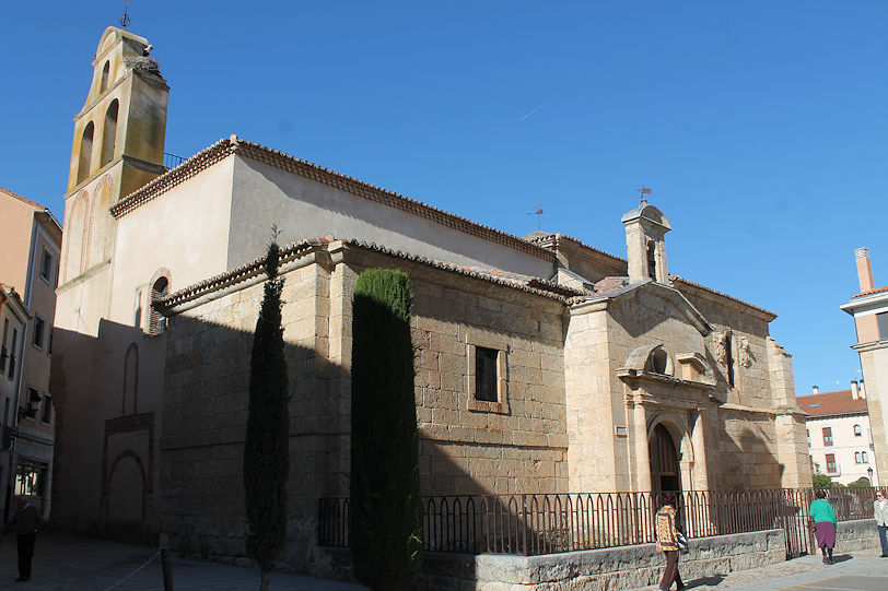 Iglesia de San Pedro y San Isidoro