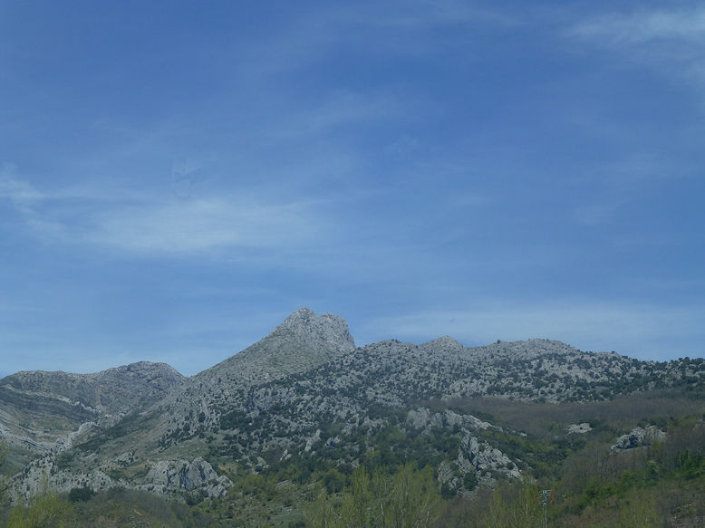 On the road from Cistierna to Riaño