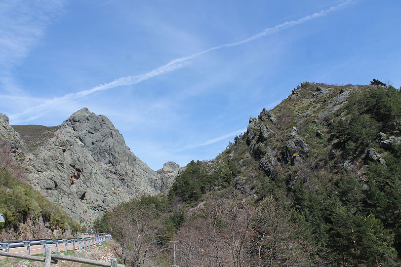 On the road from Riaño to Llánaves de la Reina