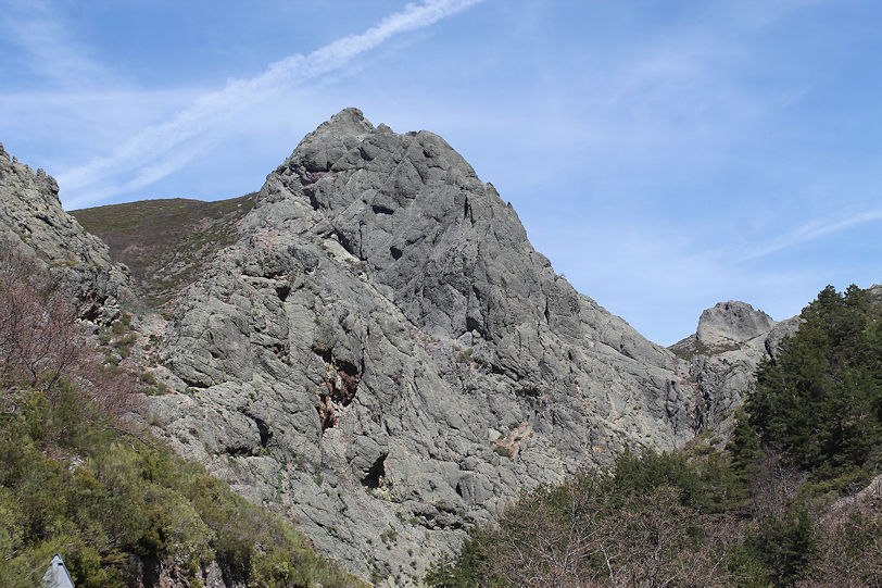 On the road from Riaño to Llánaves de la Reina