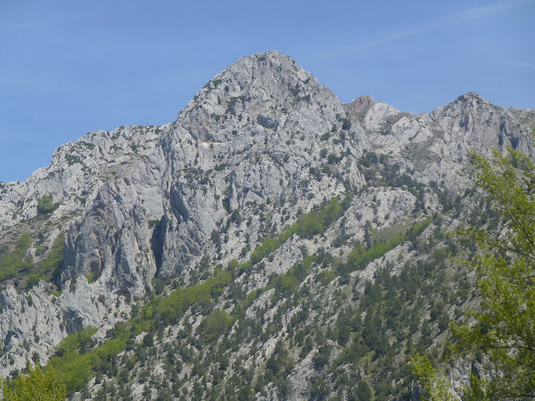 On the road from Cistierna to Riaño