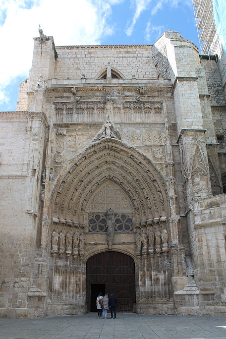 Catedral de San Antolín Puerta del Obispo