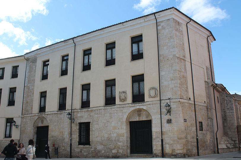Antiguo Hospital de San Bernabé y San Antolín