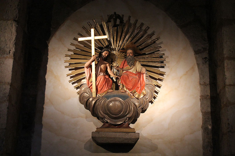 Iglesia de San Miguel Holy Trinity sculpture