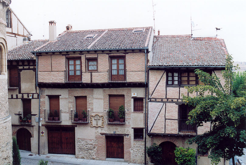 Houses by San Nicolás
